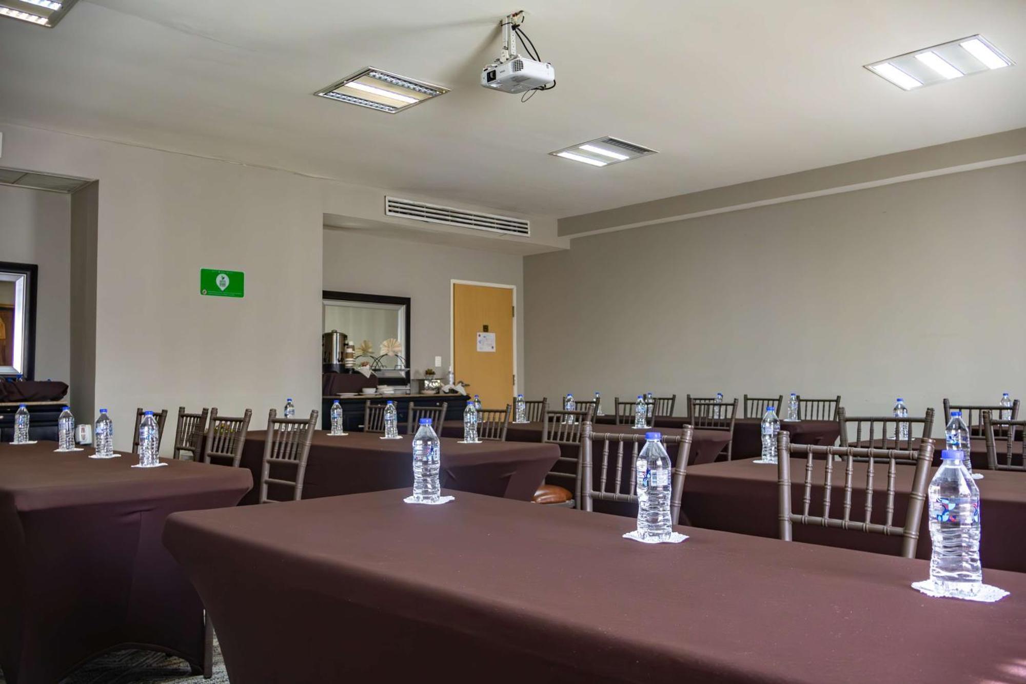 Best Western PLUS Monterrey Airport Apodaca Exterior foto