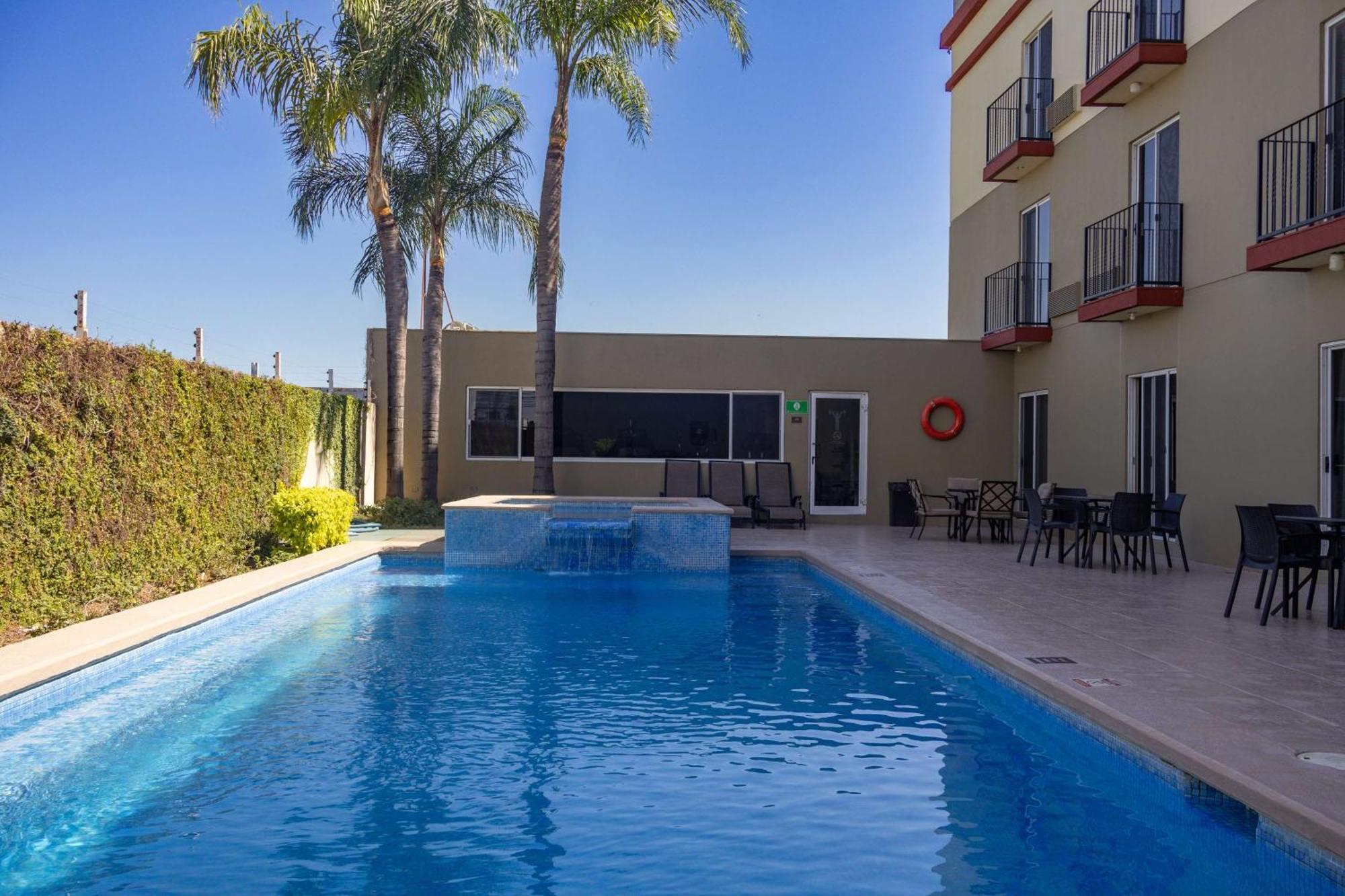 Best Western PLUS Monterrey Airport Apodaca Exterior foto